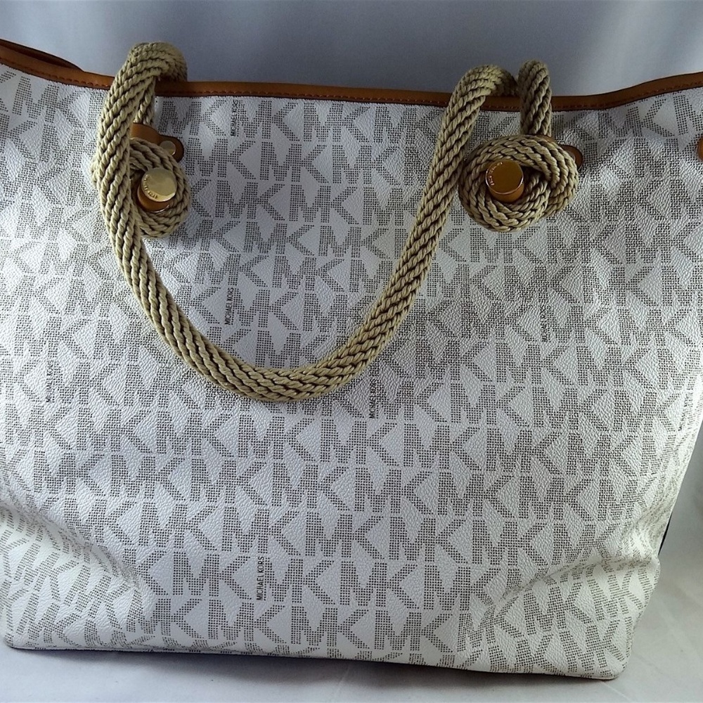 MICHAEL Michael Kors Maritime Large Vanilla MK LOG